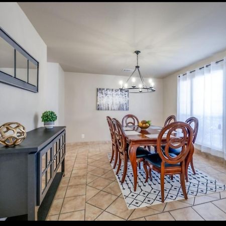 Entire House - Literally Across The Street From Sea World San Antonio Extérieur photo