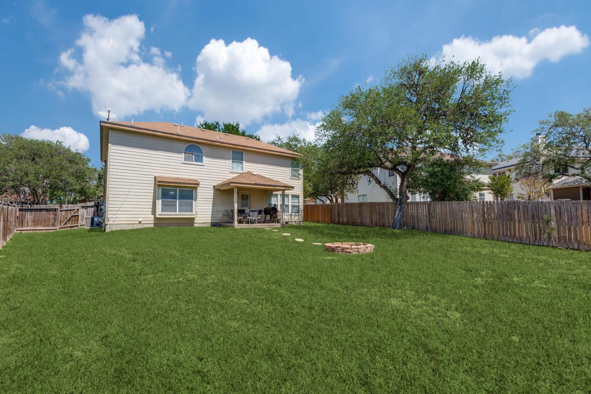 Entire House - Literally Across The Street From Sea World San Antonio Extérieur photo